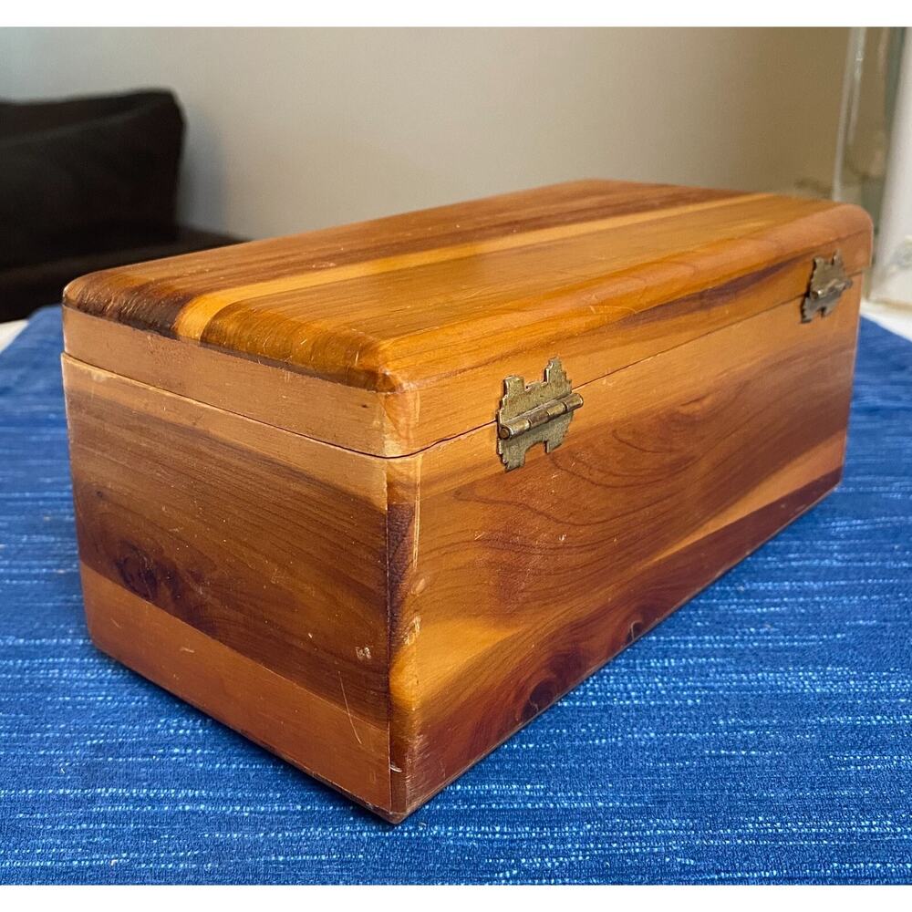 Vtg Lane Miniature Cedar Chest Jewelry Trinket Box McMahan's Bakersfield CA 9B - Picture 4 of 5